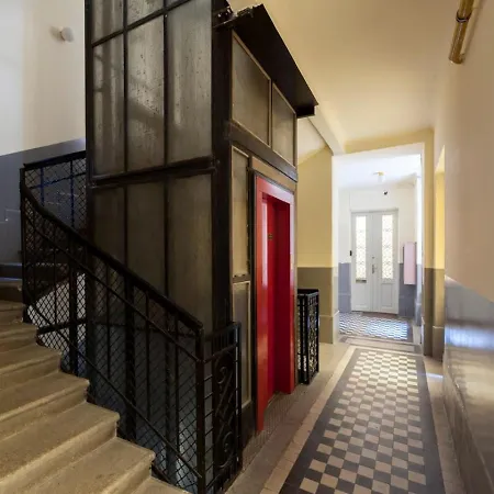 Modern Deco By The Opera Feriehus Budapest