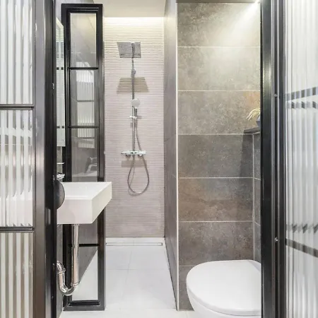 Modern Deco By The Opera Holiday home